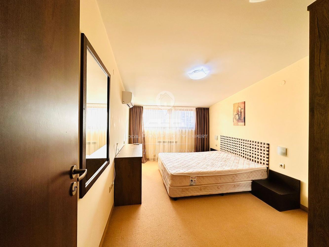 УЮТЕН, НАПЪЛНО ОБЗАВЕДЕН ДВУСТАЕН АПАРТАМЕНТ ПОД НАЕМ С ПАНОРАМНА ГЛЕДКА КЪМ ПИРИН, М СВ. ИВАН РИЛСКИ, ГР. БАНСКО. - 0