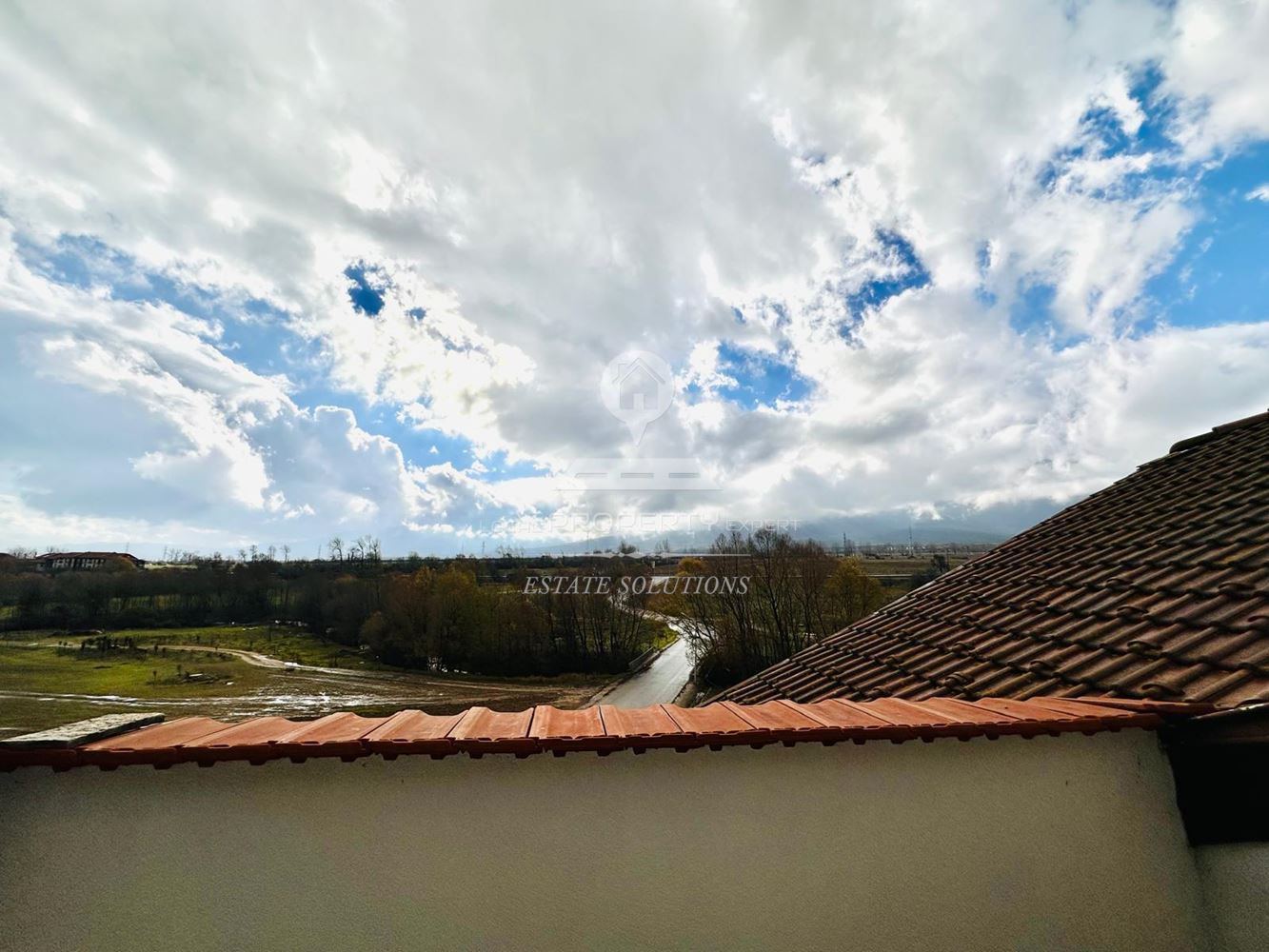 НАПЪЛНО ОБЗАВЕДЕН ТРИСТАЕН, ЮЖЕН АПАРТАМЕНТ В КОМПЛЕКС "ТРИ ПЛАНИНИ", ГР. РАЗЛОГ. - 0