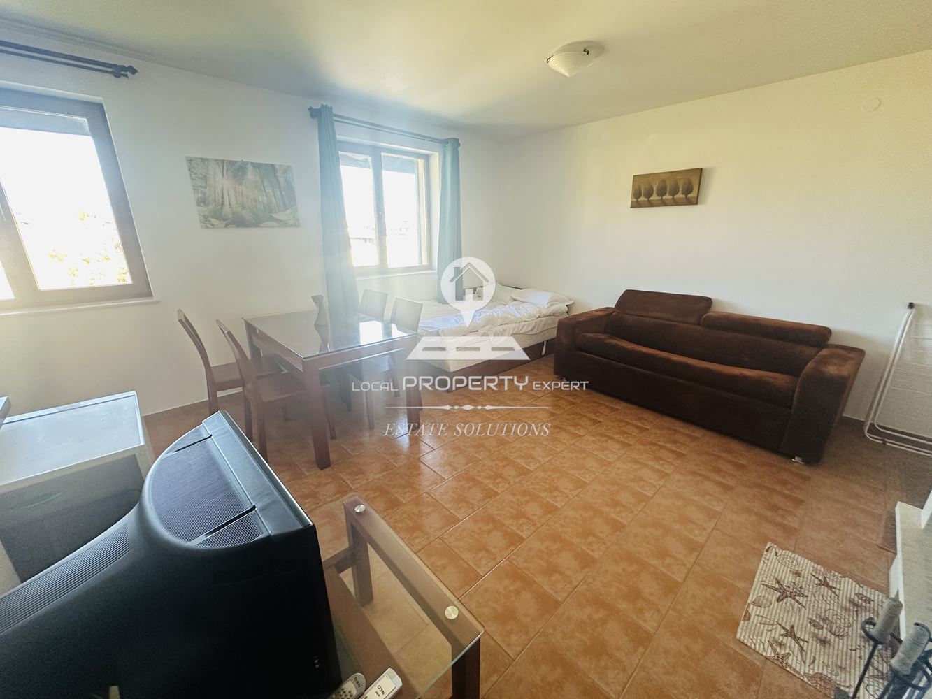 ОБЗАВЕДЕНО СТУДИО ПОД НАЕМ В ЖИЛИЩНА СГРАДА "СТАРИЯТ ХАН", М. ГРАМАДЕТО ГР.БАНСКО. - 0