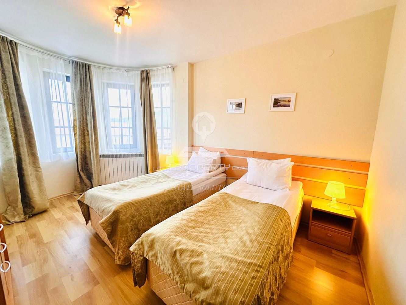 НАПЪЛНО ОБЗАВЕДЕНА ЕДНОФАМИЛНА КЪЩА НА ДВА ЕТАЖА, ПОД НАЕМ В КОМЛЕКС "PINE ROSE", МЕСТНОСТА "СВЕТИ ИВАН", ГР. БАНСКО. - 0