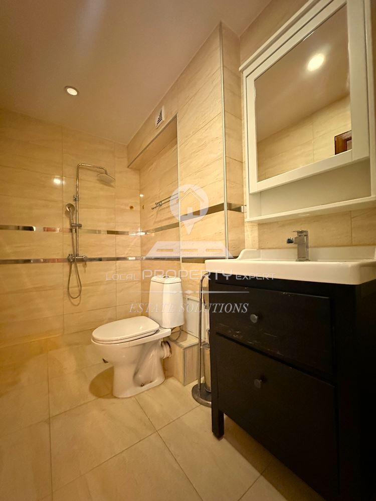 ЕДНОФАМИЛНА КЪЩА С ПРОСТОРЕН ДВОР И ТОП ЛОКАЦИЯ - ИДЕАЛЕН ЦЕНТЪР НА СЕЛО БАНЯ. - 0