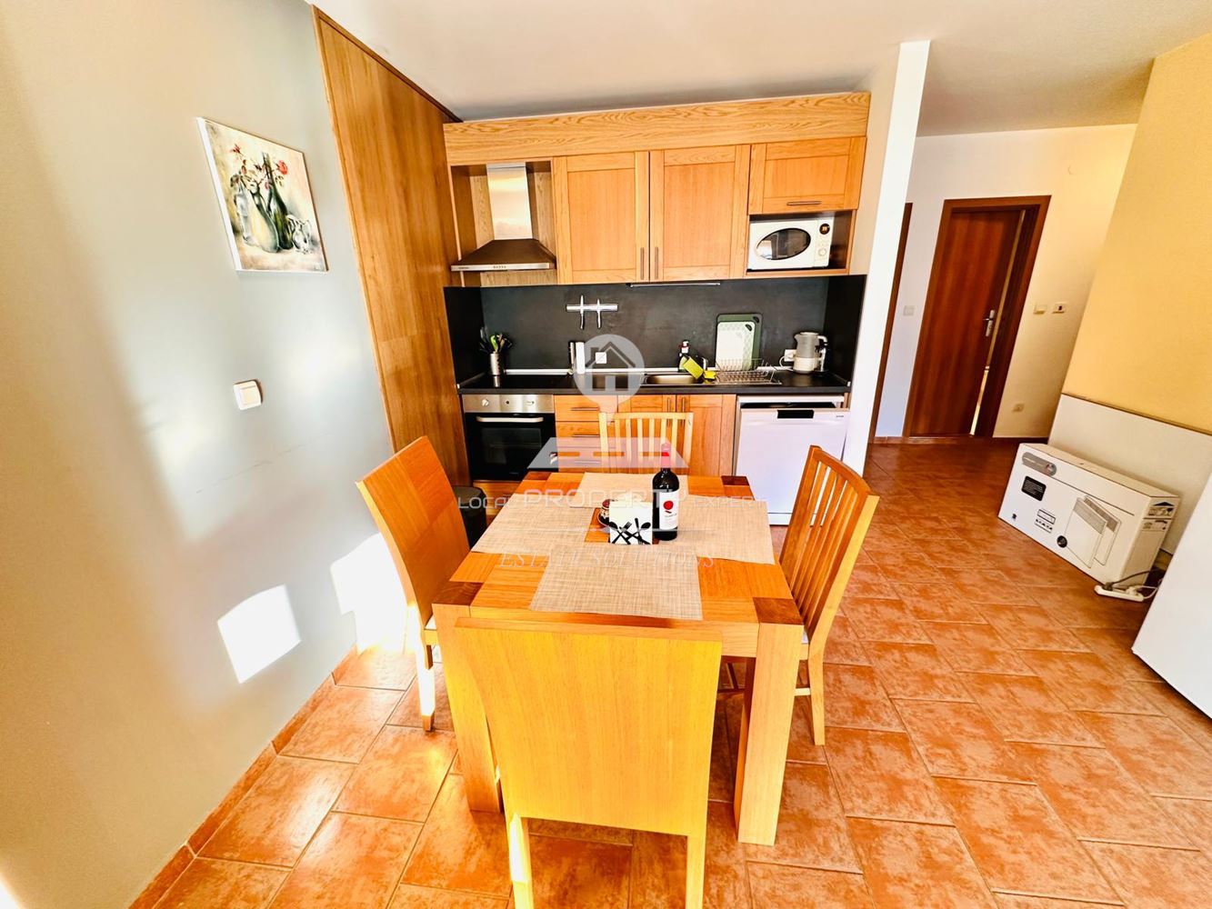 ЮЖЕН ОБЗАВЕДЕН ТРИСТАЕН АПАРТАМЕНТ ПОД НАЕМ В ЖИЛИЩНА СГРАДА "ПРЕСПА", М. ГРАМАДЕТО, ГР. БАНСКО. - 0