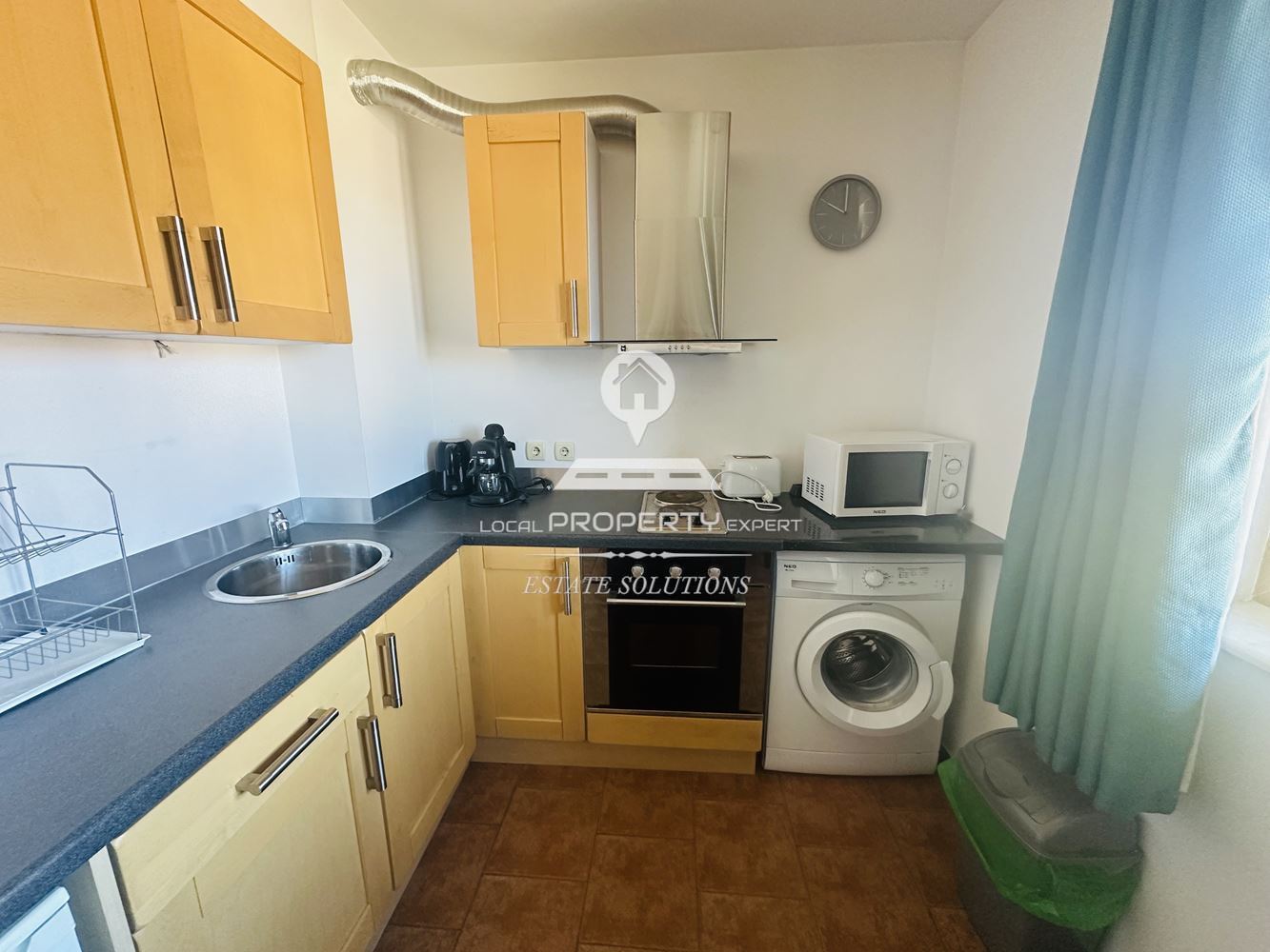 ОБЗАВЕДЕНО СТУДИО ПОД НАЕМ В ЖИЛИЩНА СГРАДА "СТАРИЯТ ХАН", М. ГРАМАДЕТО ГР.БАНСКО. - 0