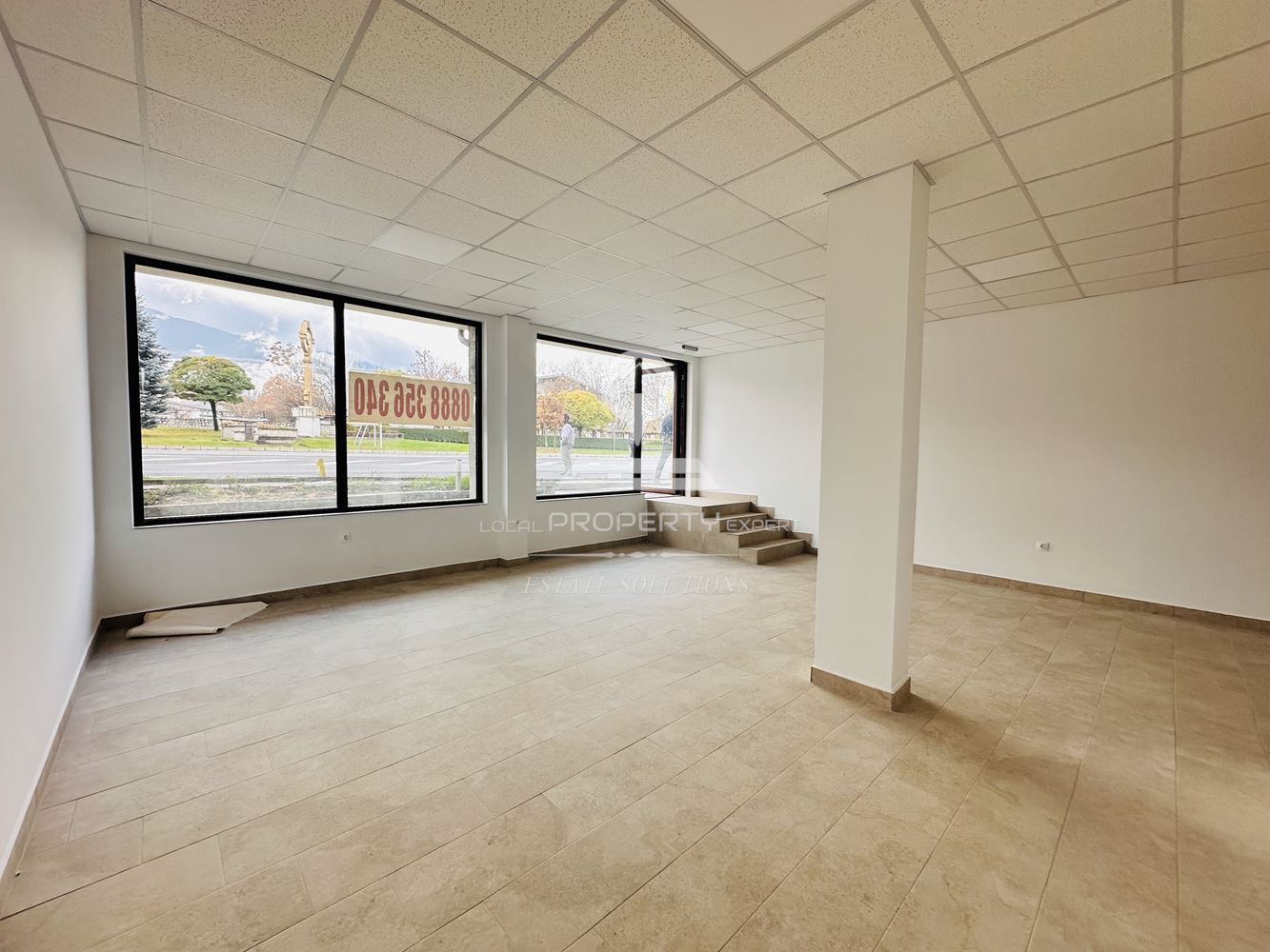 ТЪРГОВСКО ПОМЕЩЕНИЕ ПОД НАЕМ С ТОП ЛОКАЦИЯ, УЛ. ПАТРИАРХ ЕВТИМИ, ГР. БАНСКО. - 0