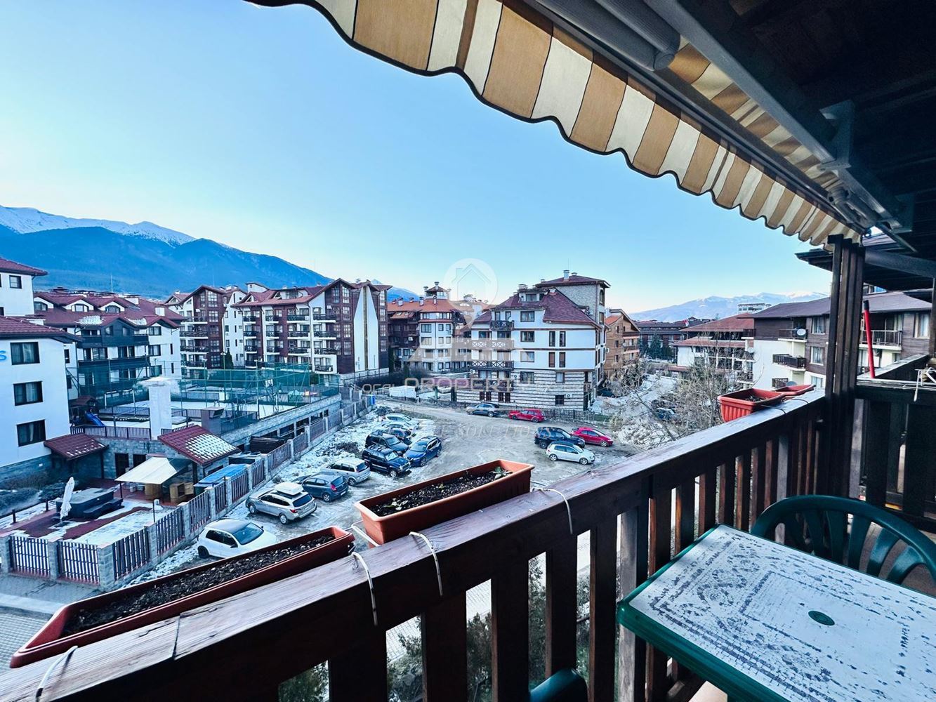 ЮЖЕН ОБЗАВЕДЕН ТРИСТАЕН АПАРТАМЕНТ ПОД НАЕМ В ЖИЛИЩНА СГРАДА "ПРЕСПА", М. ГРАМАДЕТО, ГР. БАНСКО. - 0