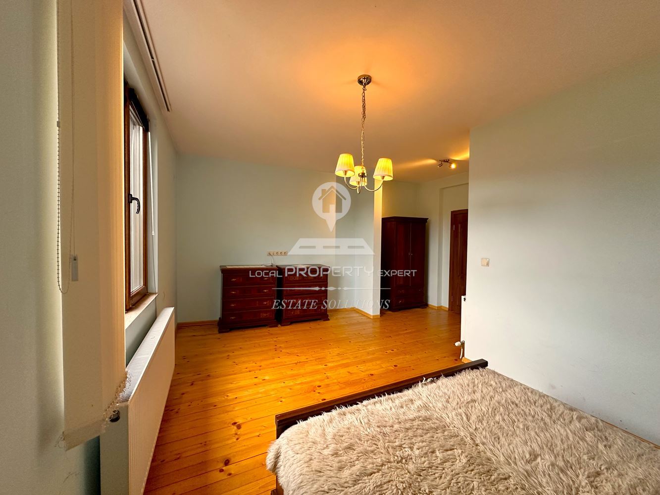 ЕДНОФАМИЛНА КЪЩА С ПРОСТОРЕН ДВОР И ТОП ЛОКАЦИЯ - ИДЕАЛЕН ЦЕНТЪР НА СЕЛО БАНЯ. - 0