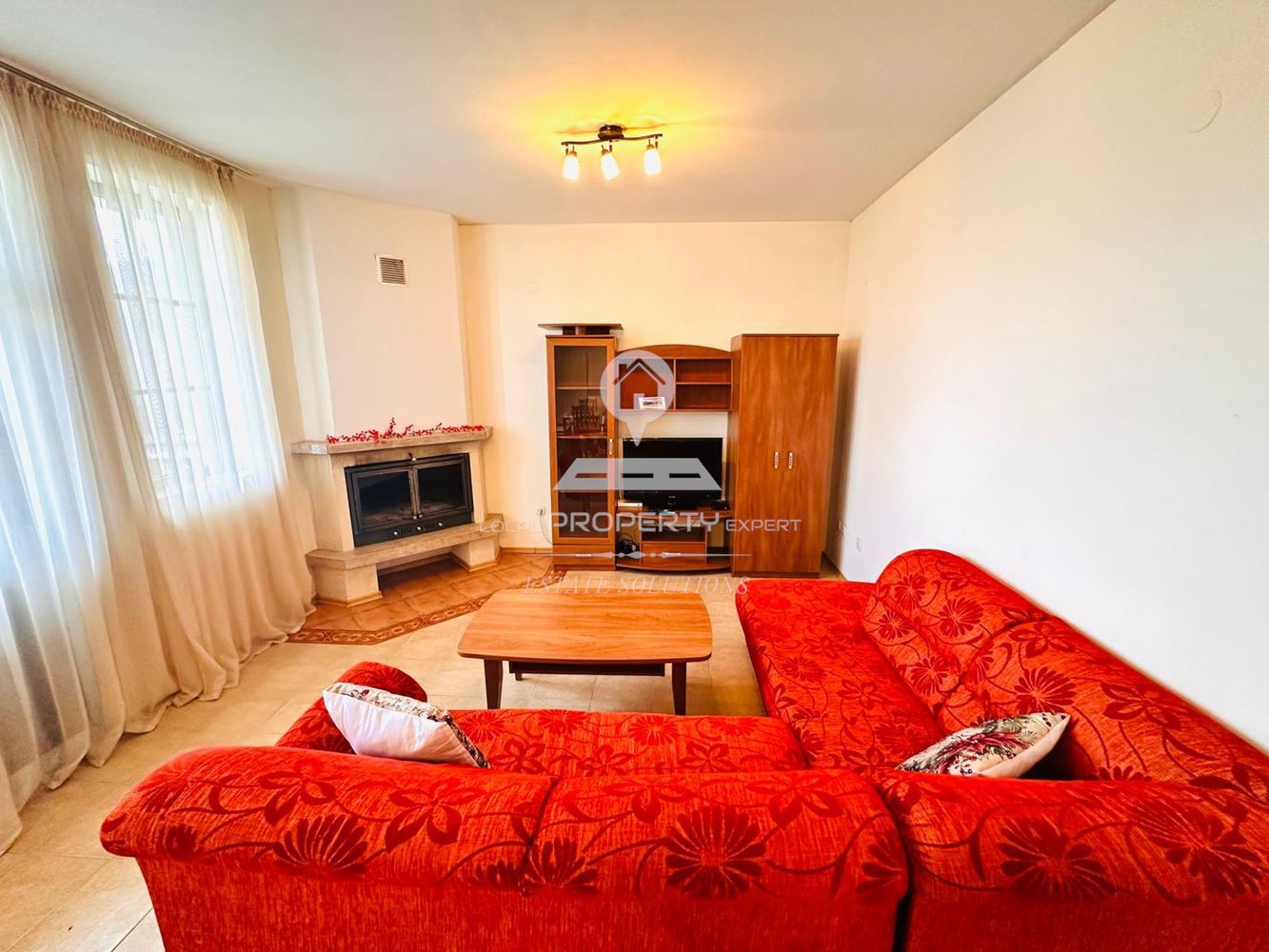 НАПЪЛНО ОБЗАВЕДЕНА КЪЩА С ТРИ СПАЛНИ ПОД НАЕМ В КОМЛЕКС "PINE ROSE", МЕСТНОСТА "СВЕТИ ИВАН", ГР. БАНСКО. - 0