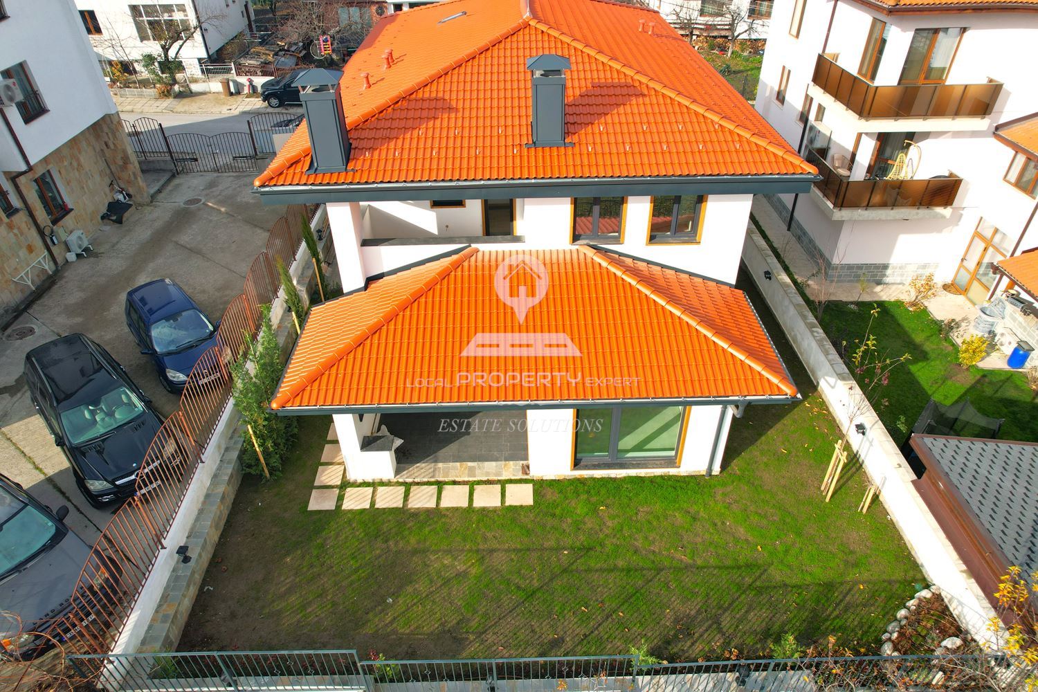 НОВА ЕДНОФАМИЛНА КЪЩА "ДО МЕБЕЛИ" - ПОДОВО С ТЕРМОПОМПА И ПРОСТОРЕН ГАРАЖ - 0