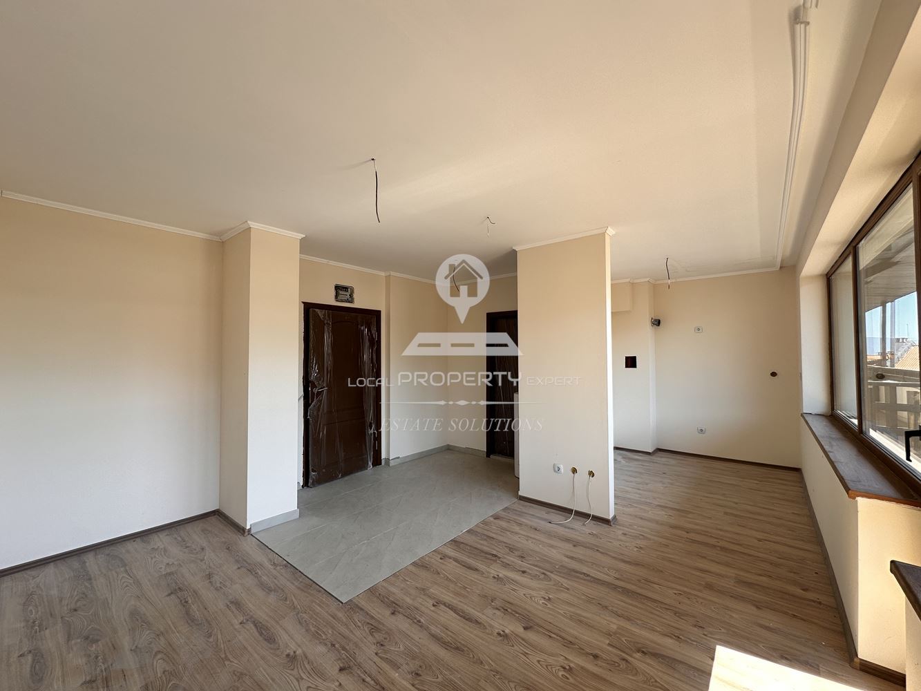 ЮЖНО СТУДИО С ПАНОРАМНА ГЛЕДКА В ЖИЛИЩНА СГРАДА "ОРЧAРД", КВ. ГЛАЗНЕ, ГР. БАНСКО. - 0