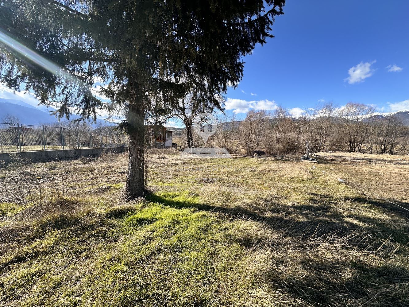 ПАРЦЕЛ ЗА ИНВЕСТИЦИЯ С ЛИЦЕ НА ГЛАВЕН ПЪТ, МЕСТНОСТ „РАВНАКО“, ГР. РАЗЛОГ - 0