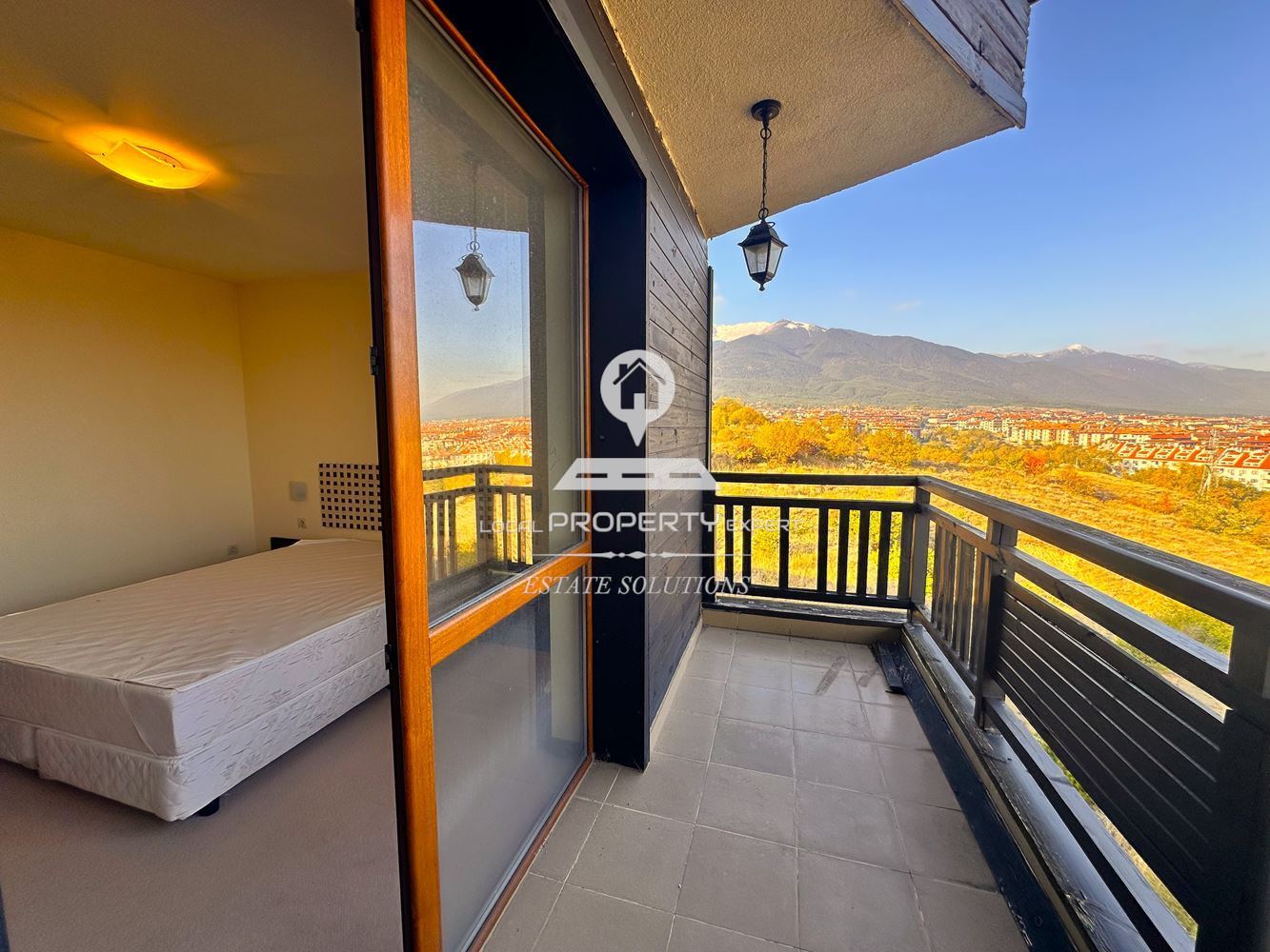 ОБЗАВЕДЕН ТРИСТАЕН АПАРТАМЕНТ В ЖИЛИЩНА СГРАДА „ALL SEASON CLUB“, ГР. БАНСКО - 0