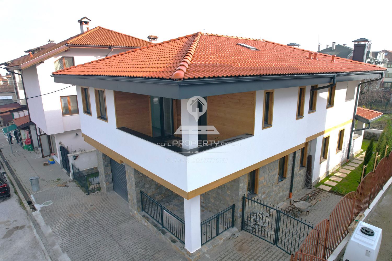 НОВА ЕДНОФАМИЛНА КЪЩА "ДО МЕБЕЛИ" - ПОДОВО С ТЕРМОПОМПА И ПРОСТОРЕН ГАРАЖ - 0