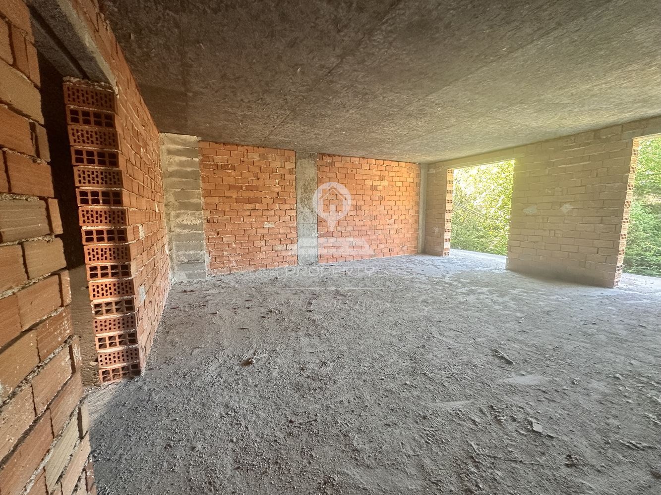 ПРОСТОРЕН ДВУСТАЕН АПАРТАМЕНТ С ЮЖНО ИЗЛОЖЕНИЕ В ГР.БАНСКО - 0