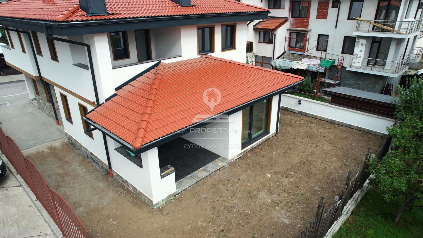 НОВА ЕДНОФАМИЛНА КЪЩА "ДО МЕБЕЛИ" - ПОДОВО С ТЕРМОПОМПА И ПРОСТОРЕН ГАРАЖ - 0