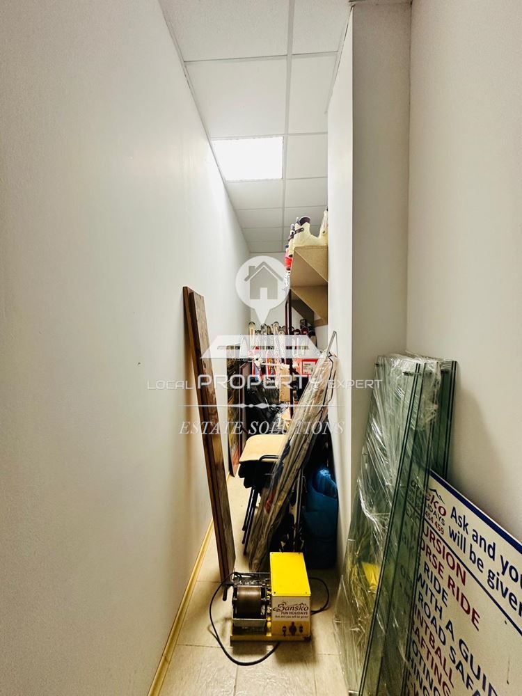 ТЪРГОВСКО ПОМЕЩЕНИЕ С ТОП ЛОКАЦИЯ ПОД НАЕМ, УЛ. ПИРИН, КВ. ГРАМАДЕТО, ГР. БАНСКО. - 0