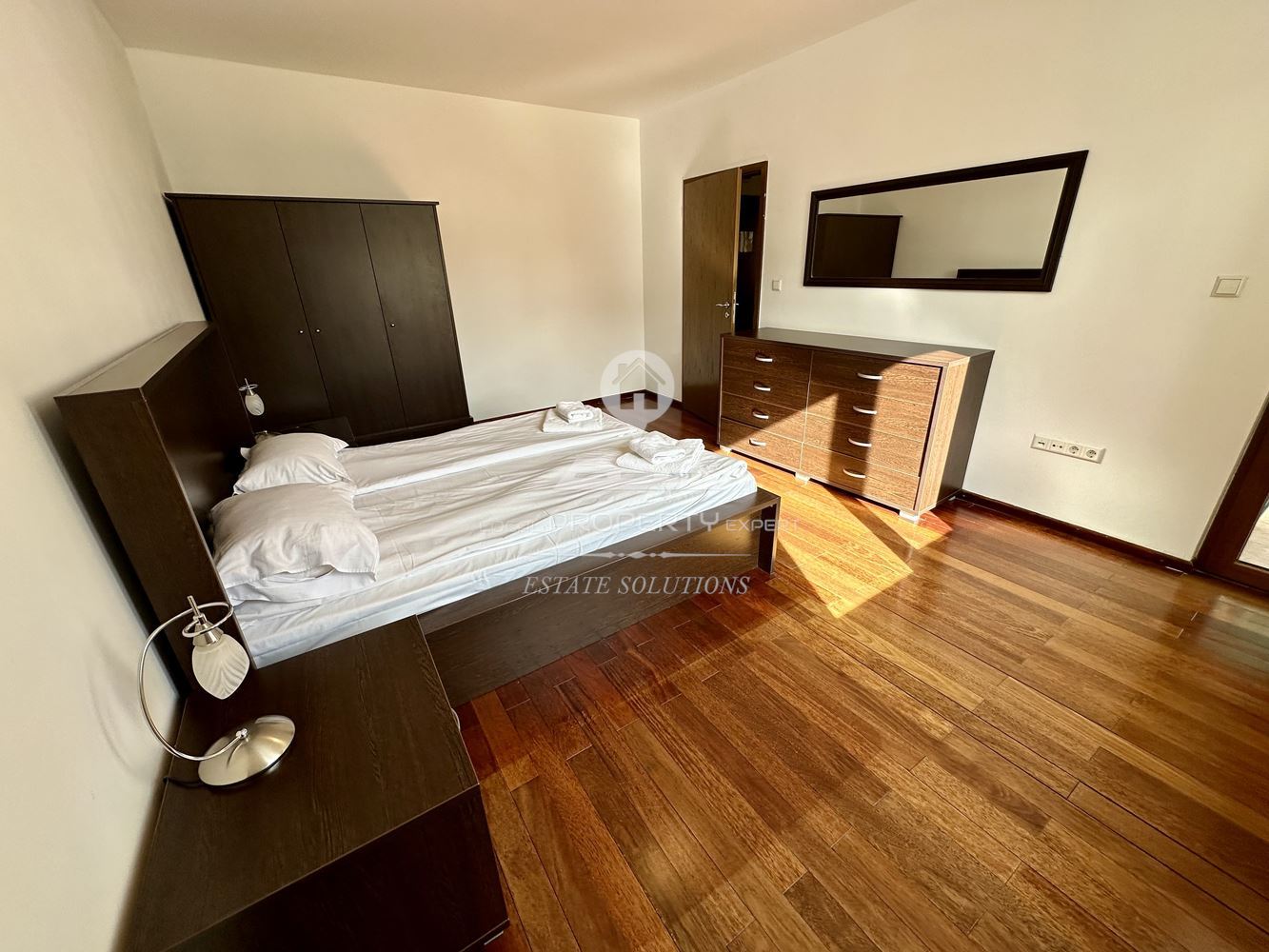 ОБЗАВЕДЕН, ТРИСТАЕН АПАРТАМЕНТ В КОМПЛЕКС "BELLEVUE RESIDENCE" ГР.БАНСКО. - 0