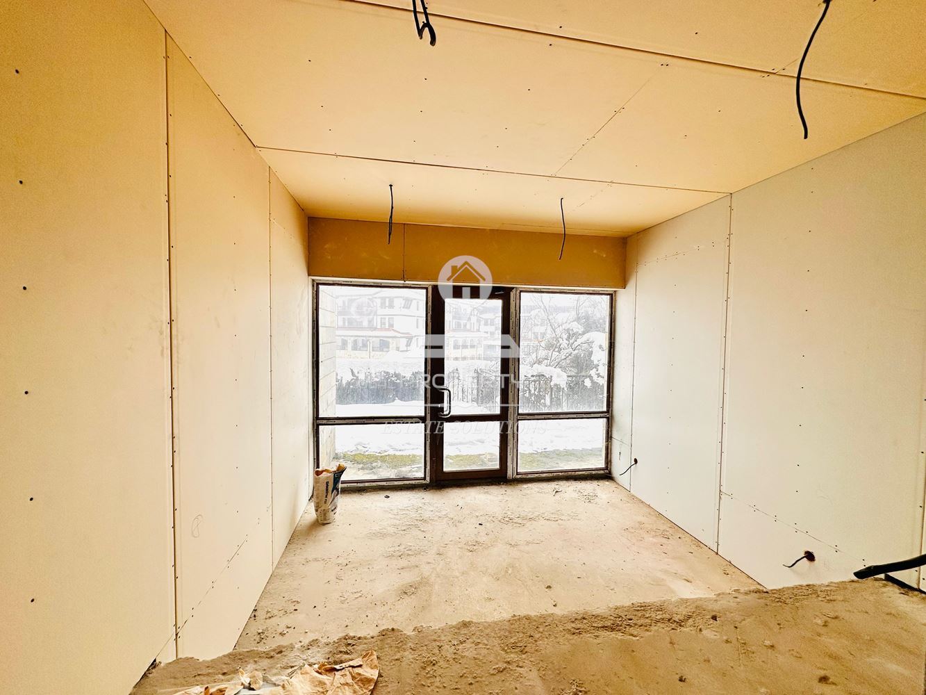 Магазин - Благоевград, област, гр.Банско - 0