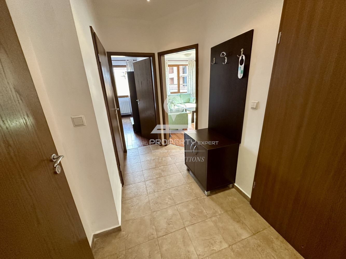 ОБЗАВЕДЕН, ТРИСТАЕН АПАРТАМЕНТ В КОМПЛЕКС "BELLEVUE RESIDENCE" ГР.БАНСКО. - 0