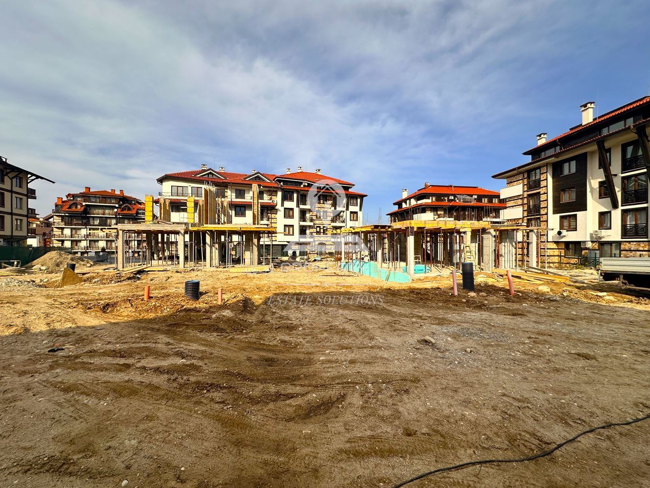 ЕДНОФАМИЛНА КЪЩА В ГР. БАНСКО - 0