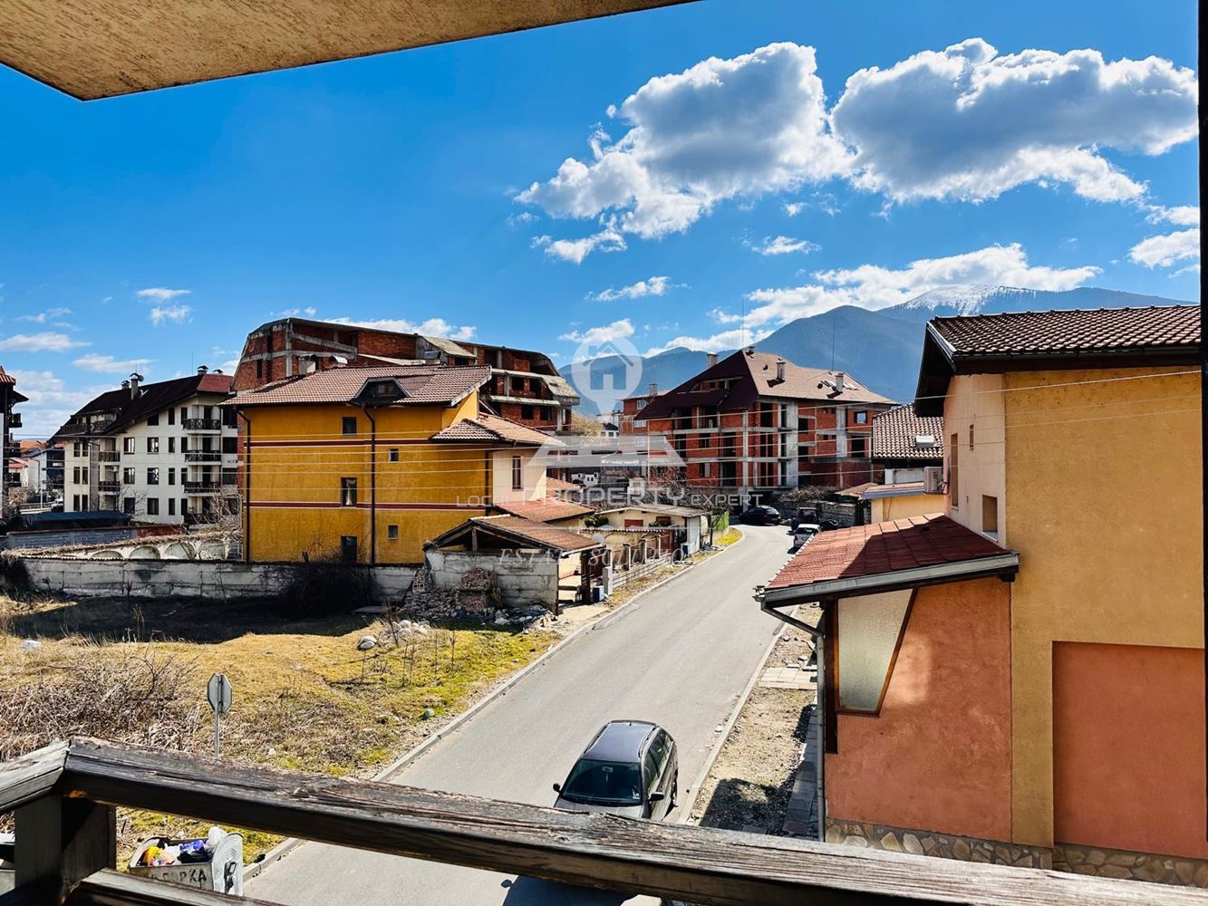 НАПЪЛНО ОБЗАВЕДЕН ЮЖЕН, ДВУСТАЕН АПАРТАМЕНТ В РАЙОНА НА БИЛА, ГР. БАНСКО. - 0