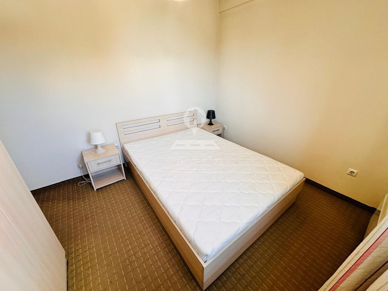 НАПЪЛНО ОБЗАВЕДЕН ЮЖЕН, ДВУСТАЕН АПАРТАМЕНТ В РАЙОНА НА БИЛА, ГР. БАНСКО. - 0