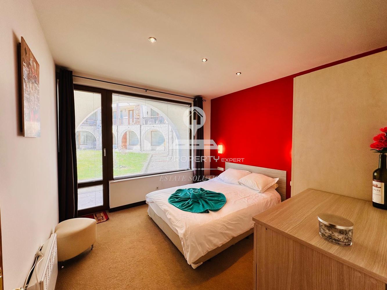 НАПЪЛНО ОБЗАВЕДЕН ТРИСТАЕН АПАРТАМЕНТ С НИСКА ТАКСА ЗА ПОДДРЪЖКА В ЖИЛИЩНА СГРАДА "МАНАСТИРА", УЛ. "НАЙДЕН ГЕРОВ", ГР. БАНСК - 0