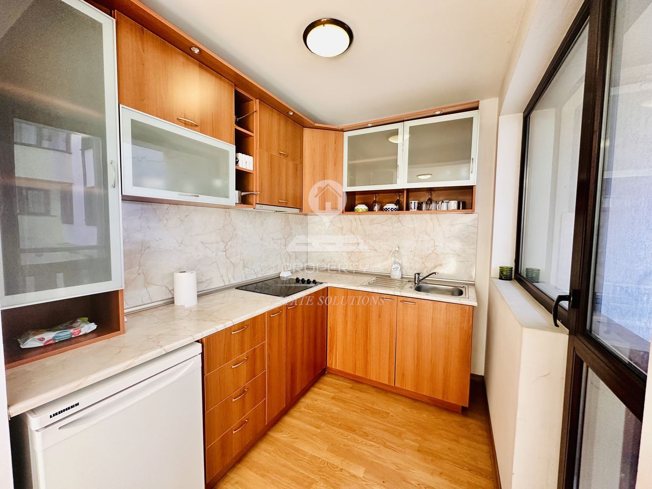 ЮЖЕН ДВУСТАЕН АПАРТАМЕНТ В ЖИЛИЩНА СГРАДА "ВИХРЕН", ГР. БАНСКО - 0