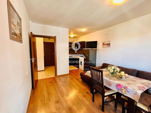 УЮТЕН И ПРОСТОРЕН, ДВУСТАЕН АПАРТАМЕНТ В ЖИЛИЩНА СГРАДА В ГР. БАНСКО. - 0