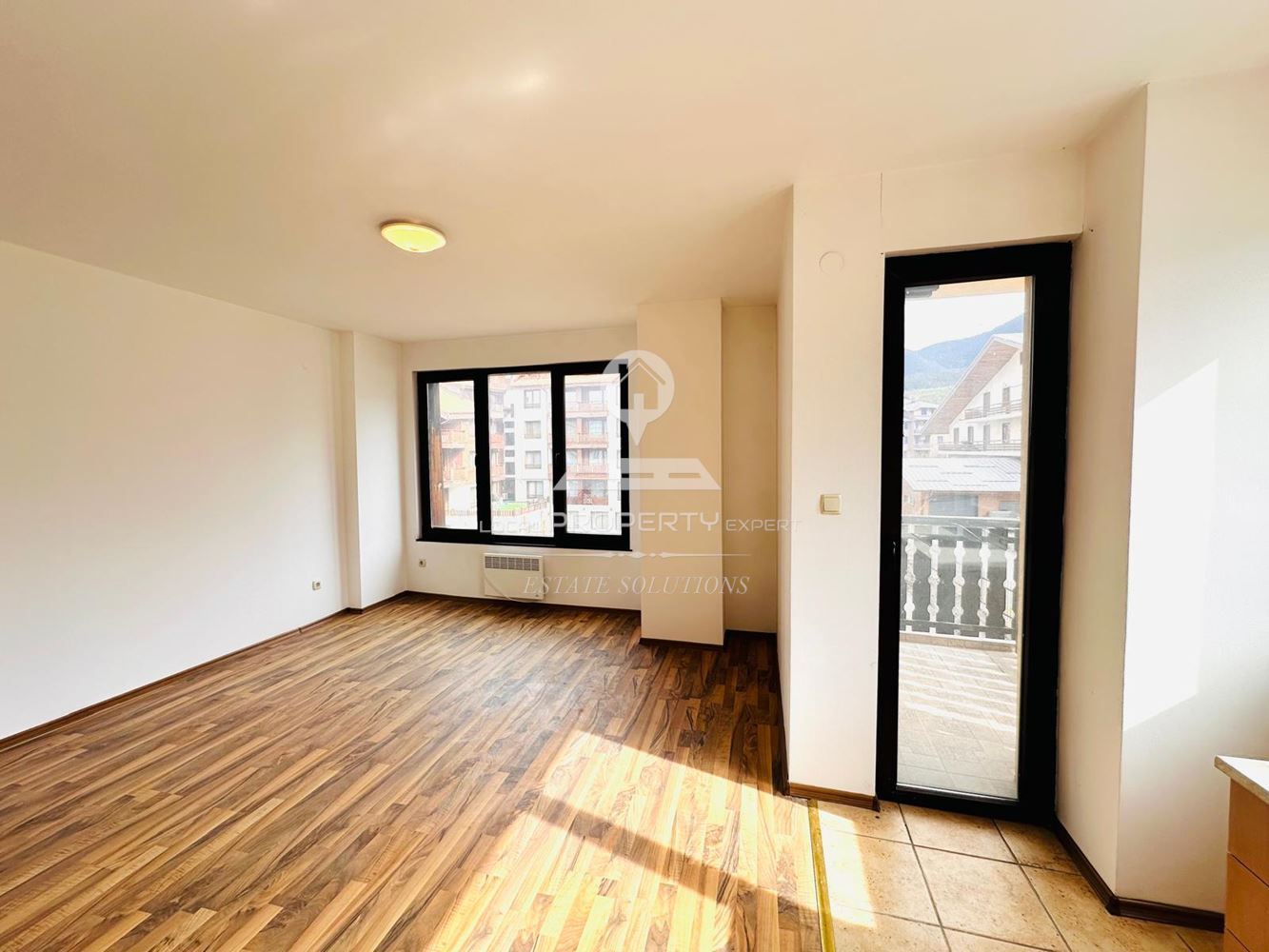 ТРИСТАЕН АПАРТАМЕНТ С ЮЖНО ИЗЛОЖЕНИЕ В ЖИЛИЩНА СГРАДА "РАМАДА 1", УЛ. ''ПИРИН", КВ. ГРАМАДЕТО, ГР. БАНСКО. - 0