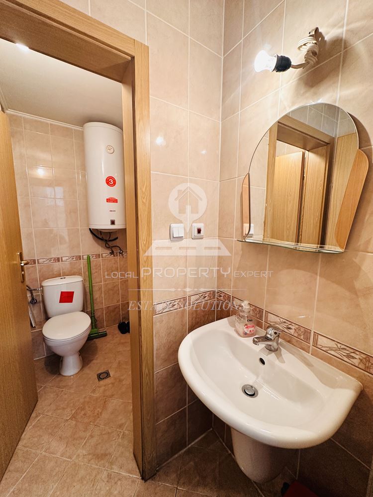 ЮЖЕН ДВУСТАЕН АПАРТАМЕНТ В ЖИЛИЩНА СГРАДА "ВИХРЕН", ГР. БАНСКО - 0