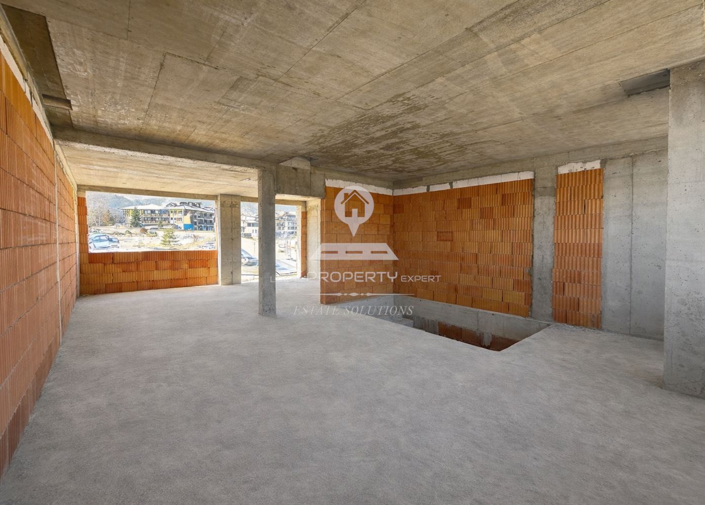 МЕЗОНЕТ СЪС СОБСТВЕН ДВОР И ПАРКОМЯСТО, ГР. БАНСКО - 0