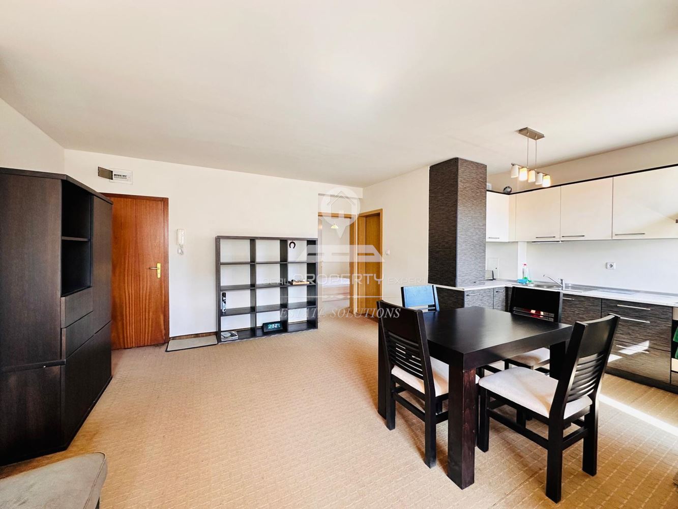 НАПЪЛНО ОБЗАВЕДЕН ЮЖЕН, ДВУСТАЕН АПАРТАМЕНТ В РАЙОНА НА БИЛА, ГР. БАНСКО. - 0