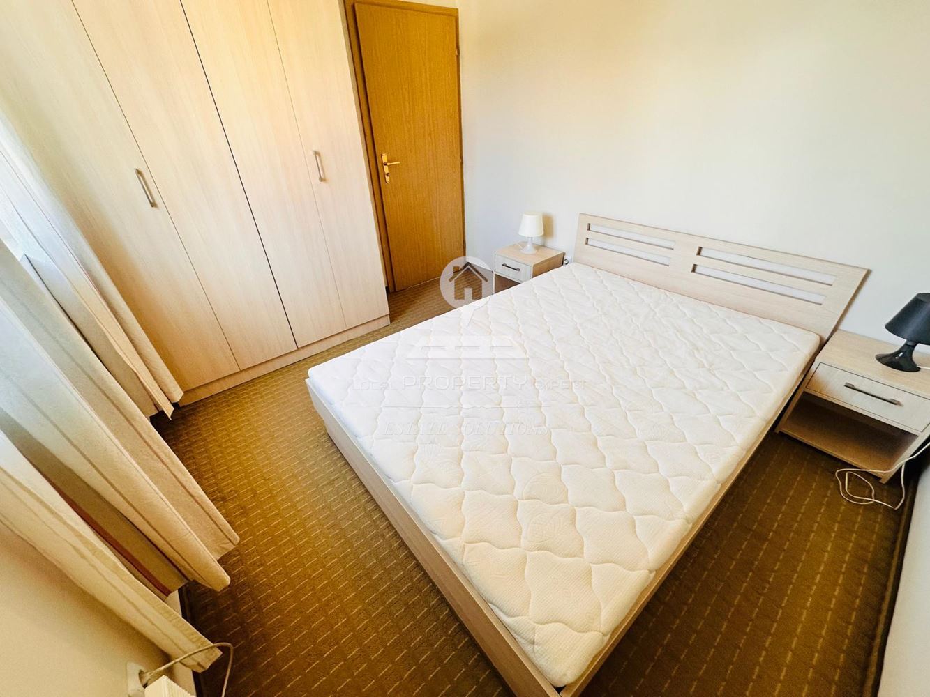 НАПЪЛНО ОБЗАВЕДЕН ЮЖЕН, ДВУСТАЕН АПАРТАМЕНТ В РАЙОНА НА БИЛА, ГР. БАНСКО. - 0