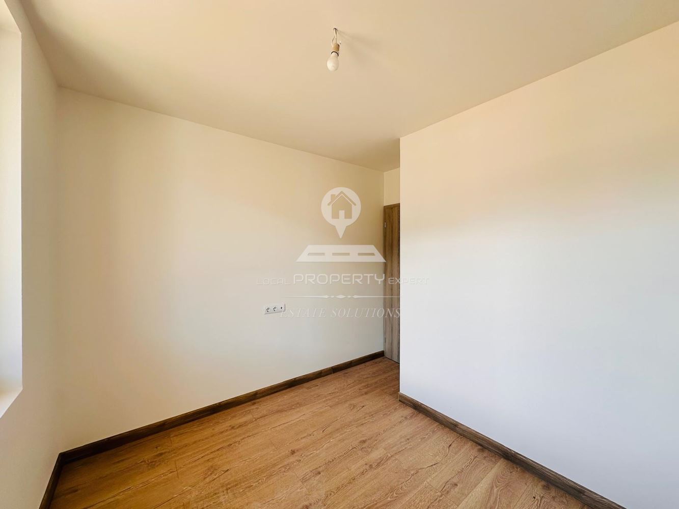 ЮЖЕН ТРИСТАЕН АПАРТАМЕНТ В ЖИЛИЩНА СГРАДА "ЕЛИТ'', УЛ. ''НАЙДЕН ГЕРОВ'', ГР. БАНСКО. - 0