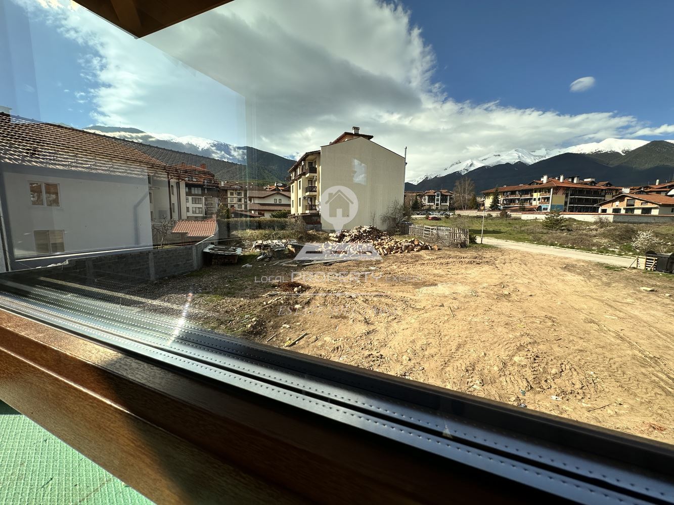 ИНВЕСТИРАЙ СЪС СТИЛ: КЪЩА В БАНСКИ АРХИТЕКТУРЕН ДУХ И ПАНОРАМА КЪМ ПИРИН. - 0