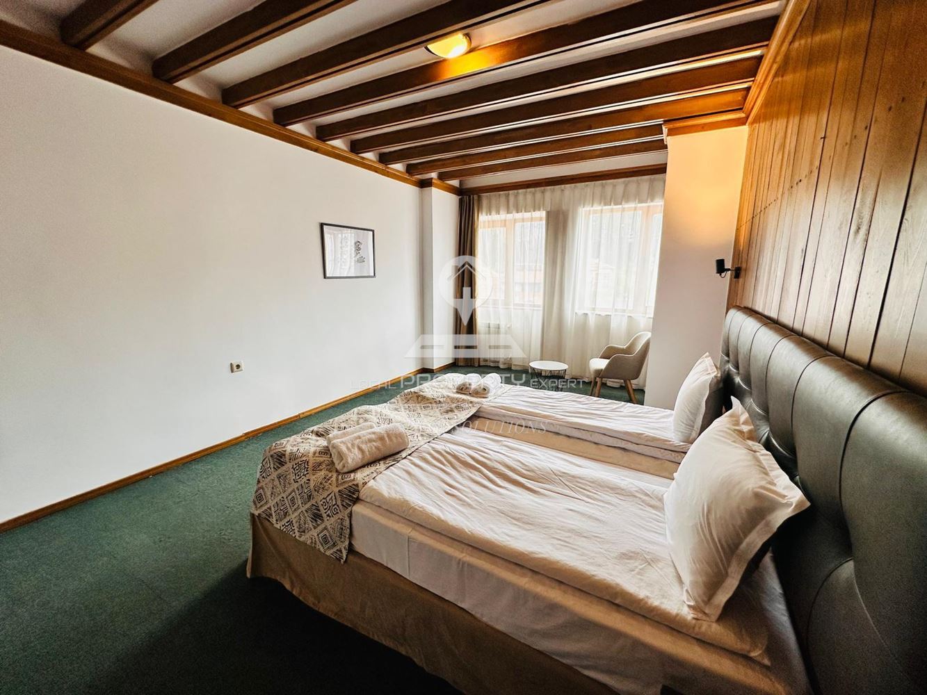 СТИЛНО ОБЗАВЕДЕНИ ЕДНОСПАЛНИ АПАРТАМЕНТИ ПОД НАЕМ В ХОТЕЛ С ТРИ ЗВЕЗДИ, ГР. РАЗЛОГ. - 0