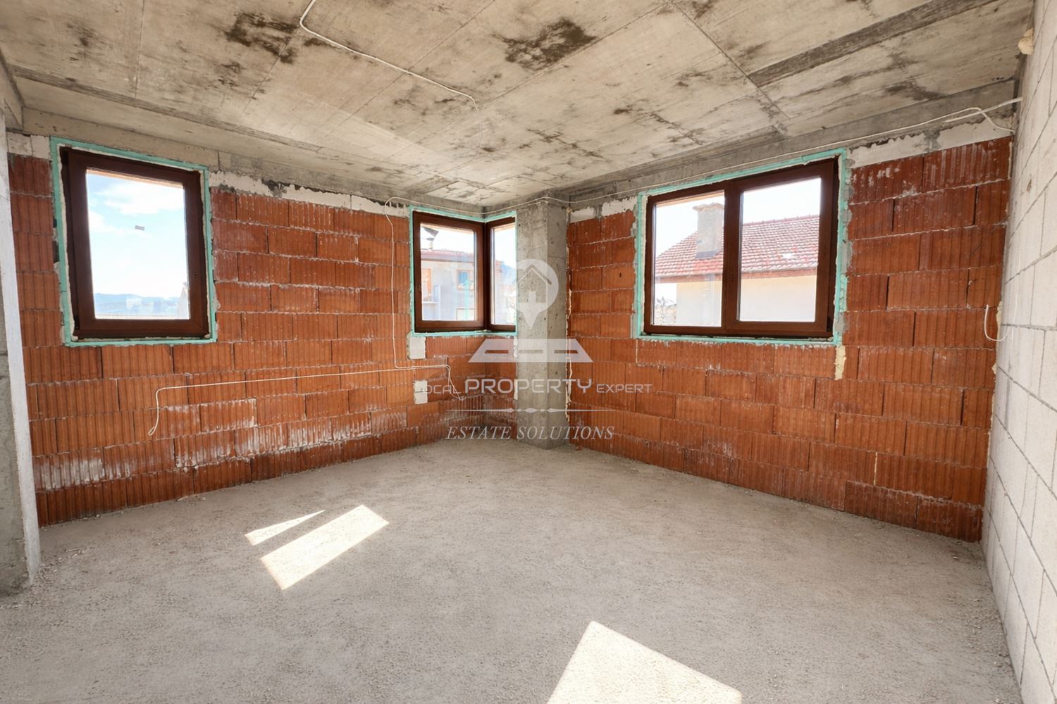 ИНВЕСТИРАЙ СЪС СТИЛ: КЪЩА В БАНСКИ АРХИТЕКТУРЕН ДУХ И ПАНОРАМА КЪМ ПИРИН. - 0