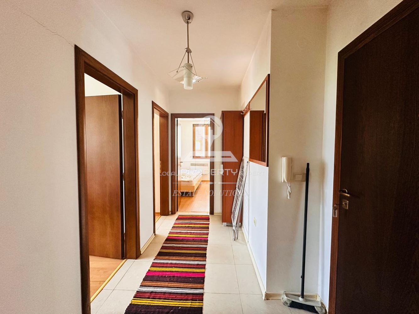 НАПЪЛНО ОБЗАВЕДЕН ТРИСТАЕН АПАРТАМЕНТ В РАЙОНА НА БИЛА, УЛ. ИКОНОМ ЧУЧУЛАЙН, ГР. БАНСКО. - 0