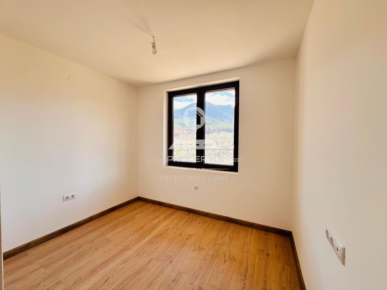 ЮЖЕН ТРИСТАЕН АПАРТАМЕНТ В ЖИЛИЩНА СГРАДА "ЕЛИТ'', УЛ. ''НАЙДЕН ГЕРОВ'', ГР. БАНСКО. - 0