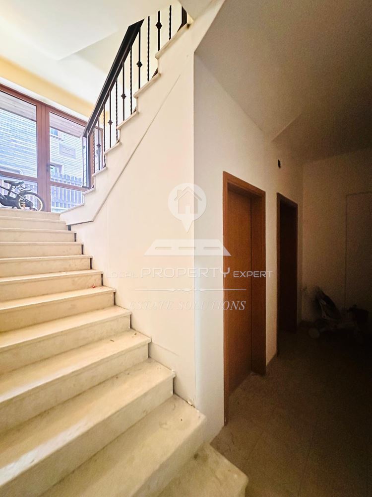 ЖИЛИЩНО ПОМЕЩЕНИЕ СЪС СТАТУТ НА СКЛАД В СГРАДА "СЕВЕРИНА", КВ. ГЛАЗНЕ, БР. БАНСКО. - 0