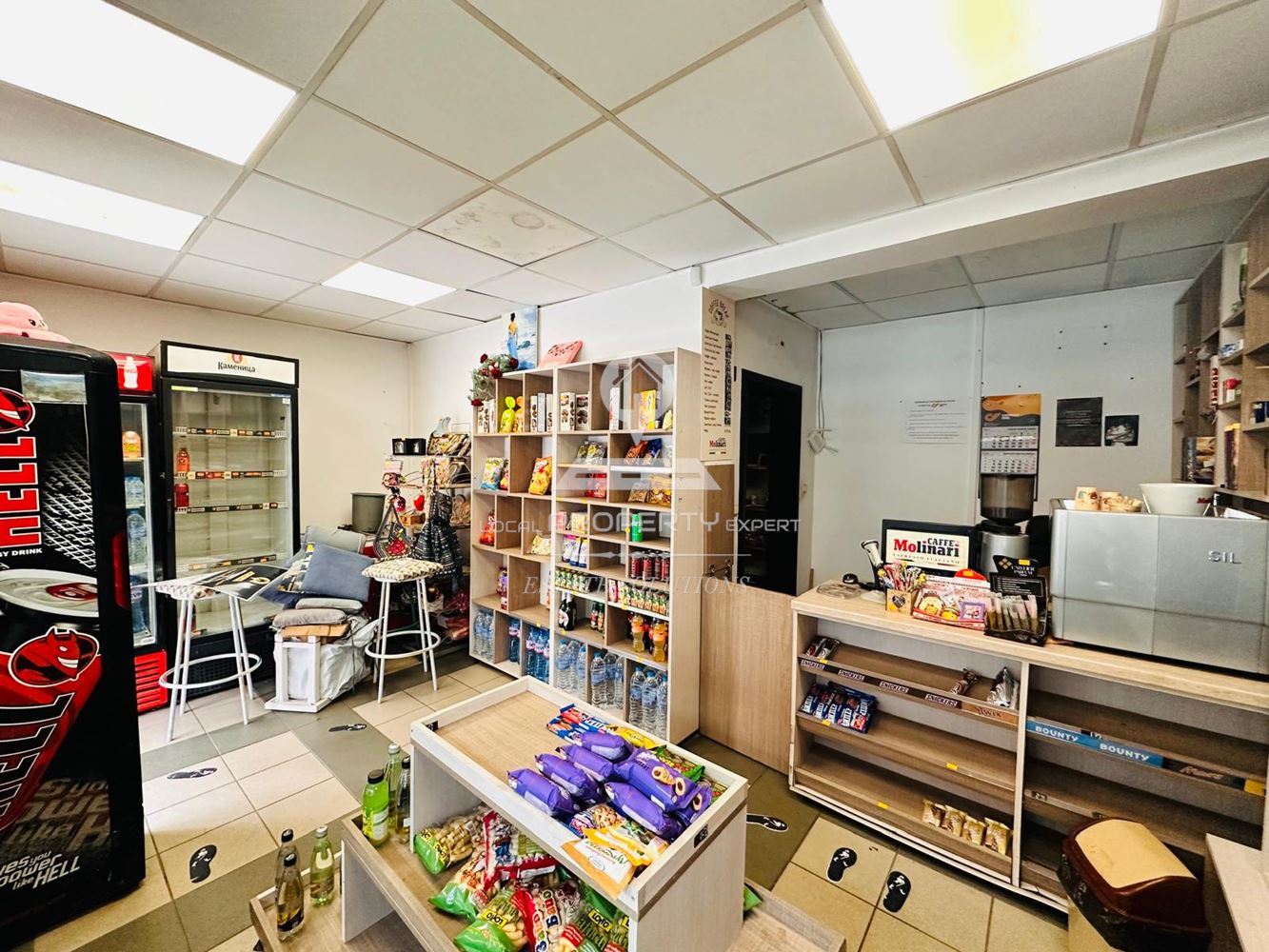 ТЪРГОВСКО ПОМЕЩЕНИЕ ПОД НАЕМ В ИДЕАЛЕН ЦЕНТЪР НА ГР. БАНСКО, УЛ. ''ЦАР СИМЕОН''. - 0