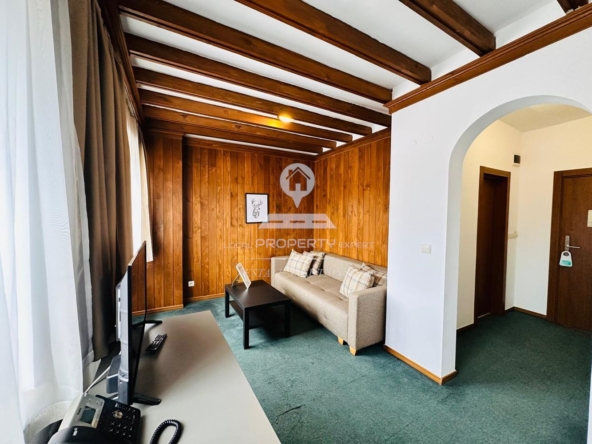 СТИЛНО ОБЗАВЕДЕНИ ЕДНОСПАЛНИ АПАРТАМЕНТИ ПОД НАЕМ В ХОТЕЛ С ТРИ ЗВЕЗДИ, ГР. РАЗЛОГ. - 0