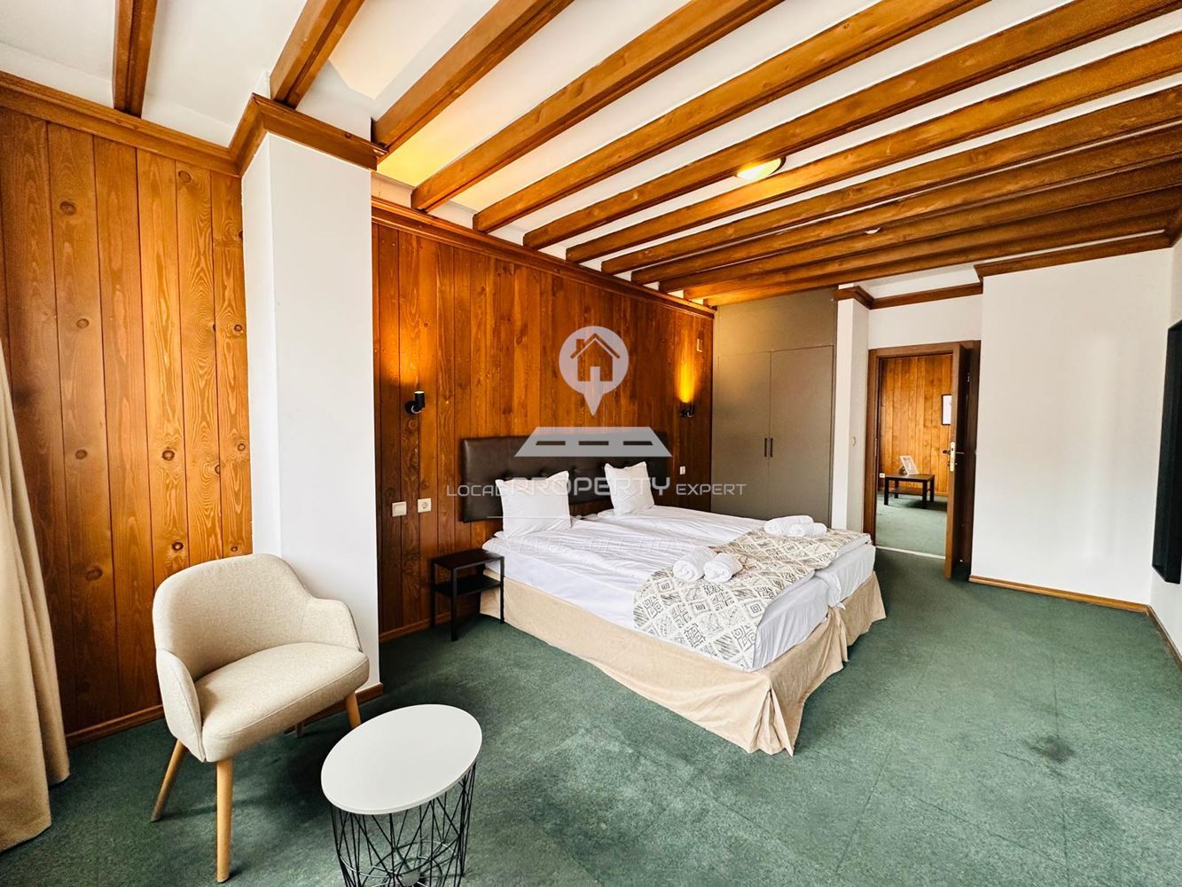 СТИЛНО ОБЗАВЕДЕНИ ЕДНОСПАЛНИ АПАРТАМЕНТИ ПОД НАЕМ В ХОТЕЛ С ТРИ ЗВЕЗДИ, ГР. РАЗЛОГ. - 0