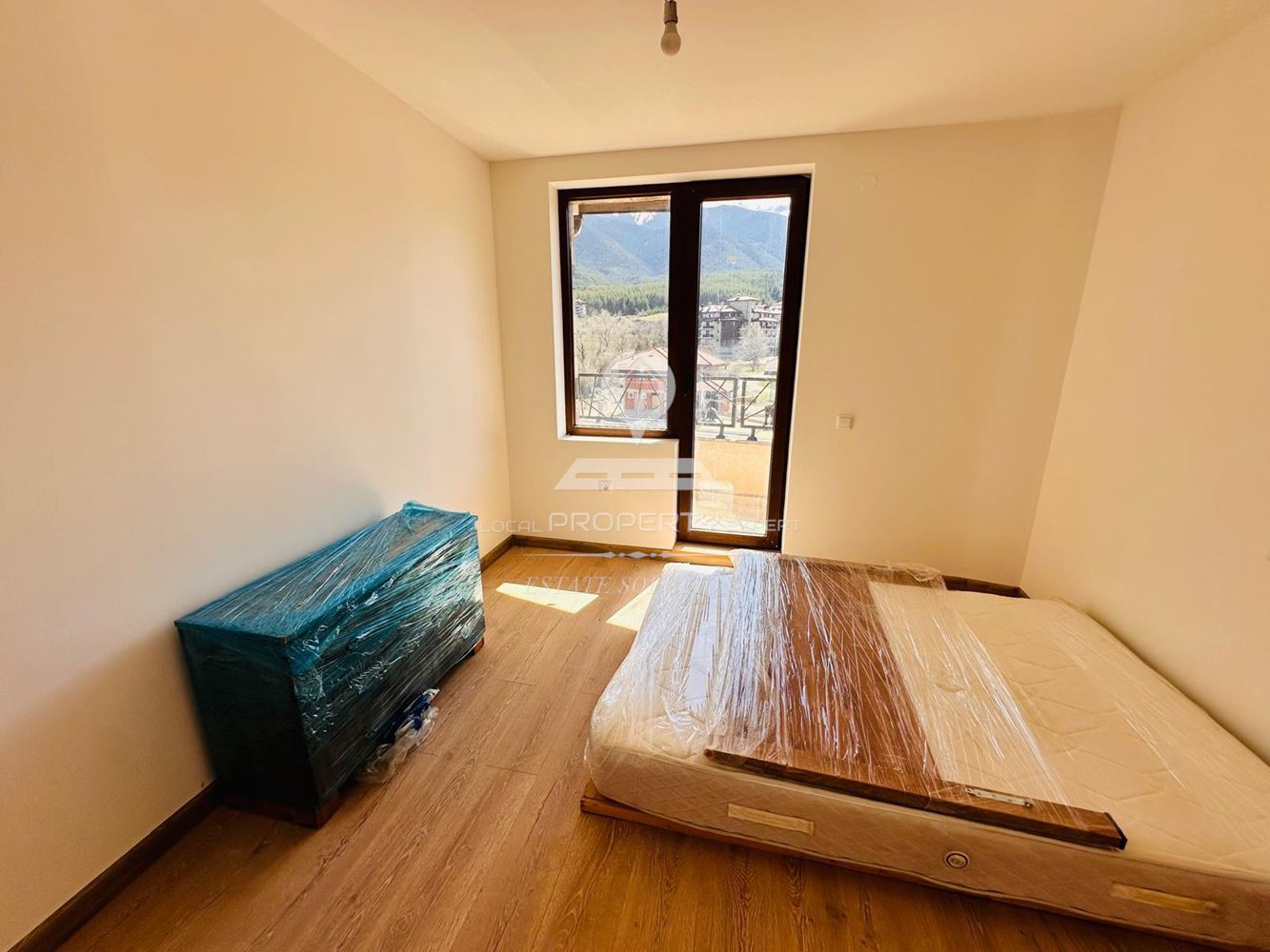 ЮЖЕН ТРИСТАЕН АПАРТАМЕНТ В ЖИЛИЩНА СГРАДА "ЕЛИТ'', УЛ. ''НАЙДЕН ГЕРОВ'', ГР. БАНСКО. - 0