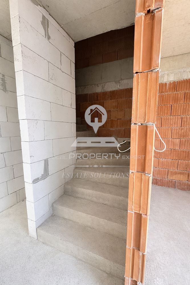 ИНВЕСТИРАЙ СЪС СТИЛ: КЪЩА В БАНСКИ АРХИТЕКТУРЕН ДУХ И ПАНОРАМА КЪМ ПИРИН. - 0