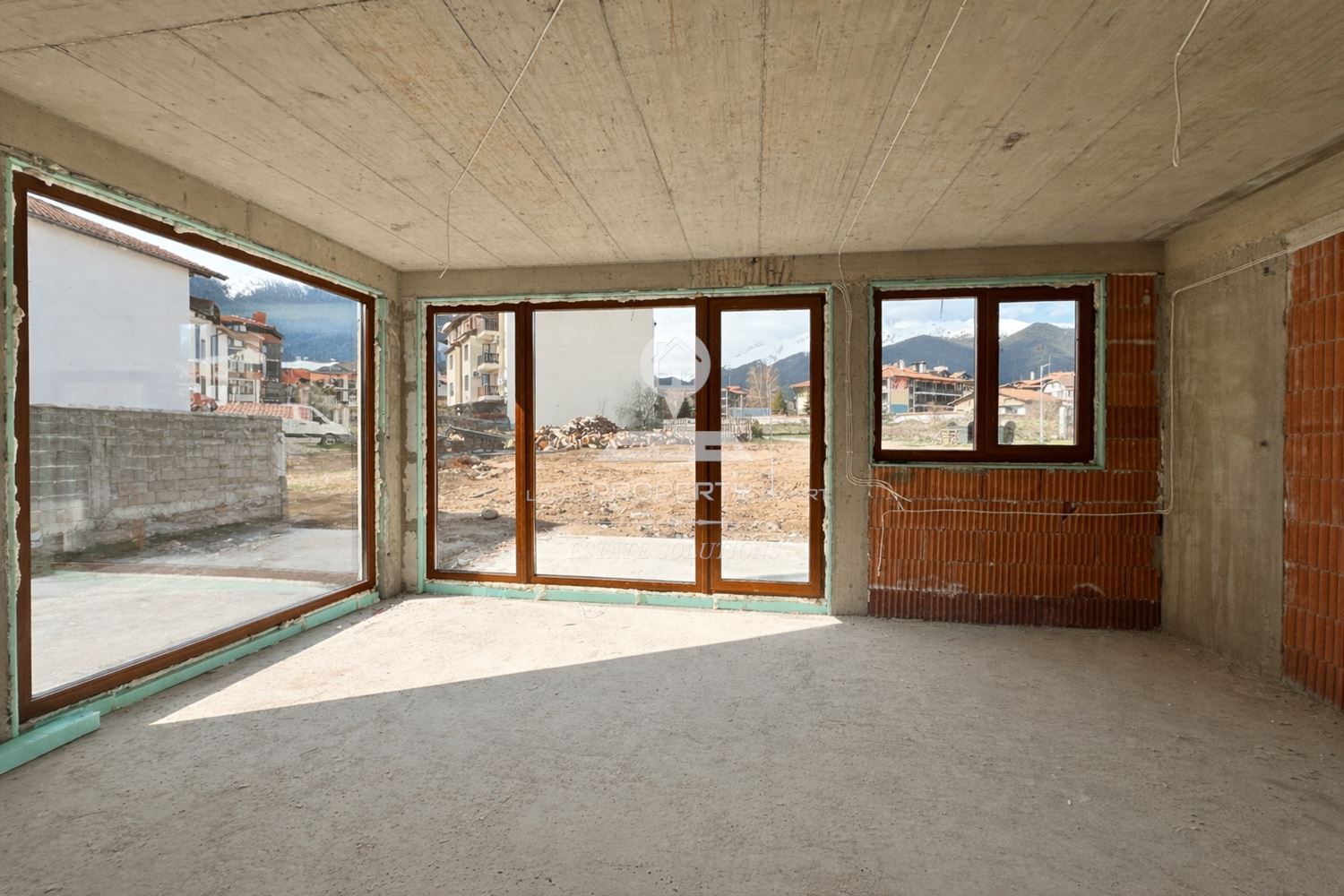 ИНВЕСТИРАЙ СЪС СТИЛ: КЪЩА В БАНСКИ АРХИТЕКТУРЕН ДУХ И ПАНОРАМА КЪМ ПИРИН. - 0