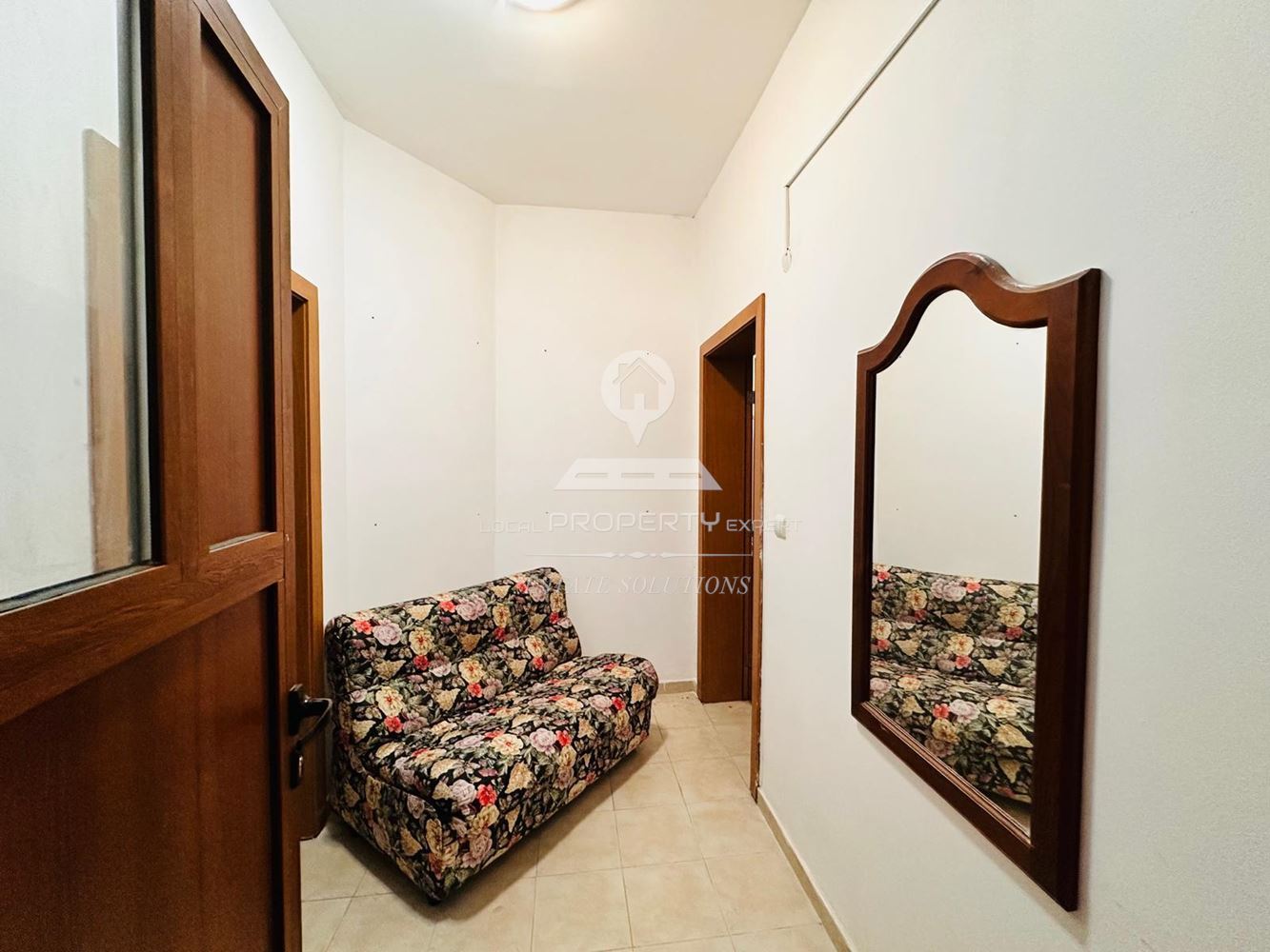 ЖИЛИЩНО ПОМЕЩЕНИЕ СЪС СТАТУТ НА СКЛАД В ЖИЛИЩНА СГРАДА ''СЕВЕРИНА'', КВ. ''ГЛАЗНЕ'', ГР. БАНСКО. - 0