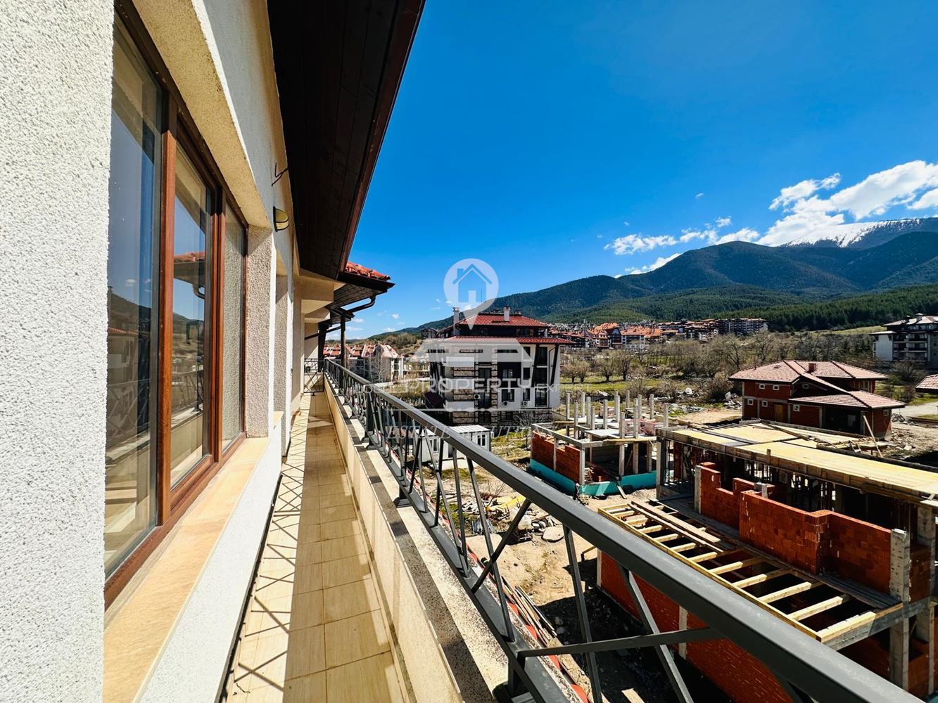 ЮЖЕН ТРИСТАЕН АПАРТАМЕНТ В ЖИЛИЩНА СГРАДА "ЕЛИТ'', УЛ. ''НАЙДЕН ГЕРОВ'', ГР. БАНСКО. - 0