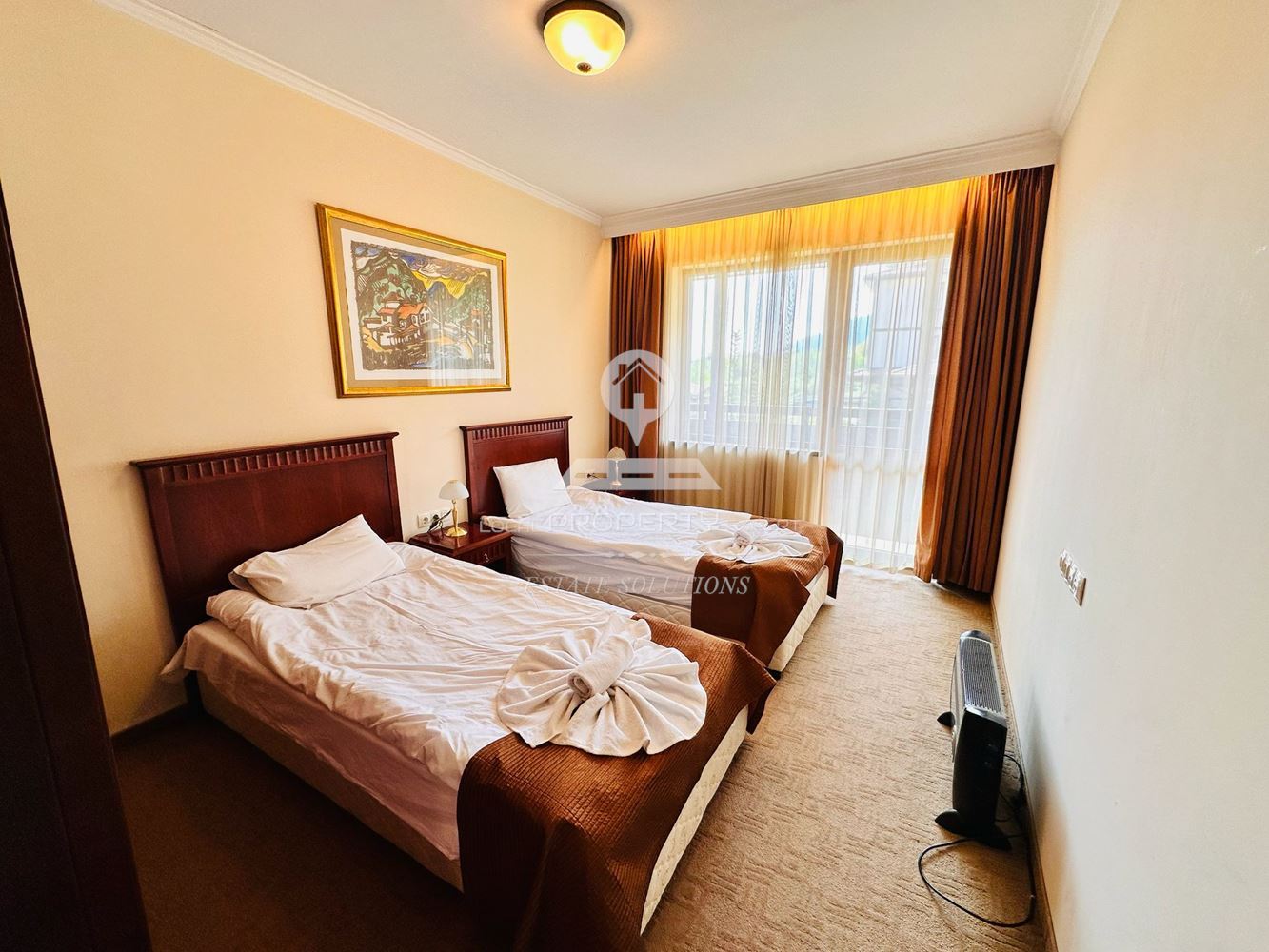 НАПЪЛНО ОБЗАВЕДЕН ЧЕТИРИСТАЕН АПАРТАМЕНТ В КОМПЛЕКС "DOWNTOWN BANSKO RESORT'', УЛ. СТРАГИТЕ, ГР. БАНСКО. - 0