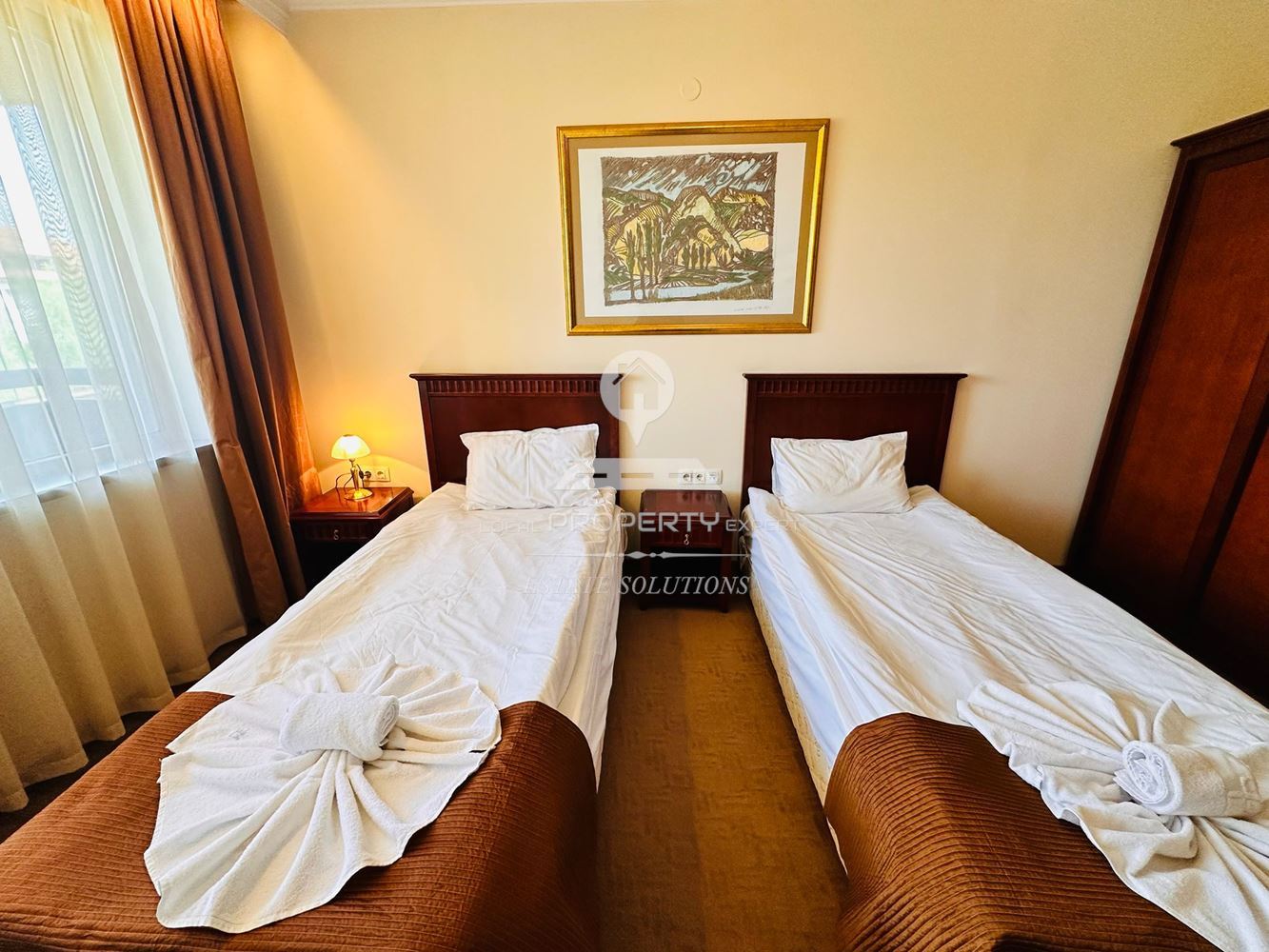 НАПЪЛНО ОБЗАВЕДЕН ЧЕТИРИСТАЕН АПАРТАМЕНТ В КОМПЛЕКС "DOWNTOWN BANSKO RESORT'', УЛ. СТРАГИТЕ, ГР. БАНСКО. - 0